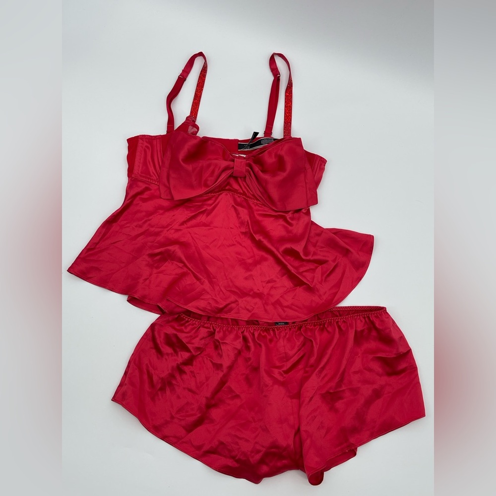 ⭐️Victoria's Secret Red Satin, Sequins, Bow Pajama Set Perfect for Valentines!